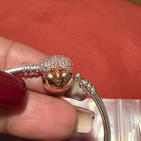 Pandora Elegant Silver and Gold-Toned Heart Bracelet - Picture 7 of 7